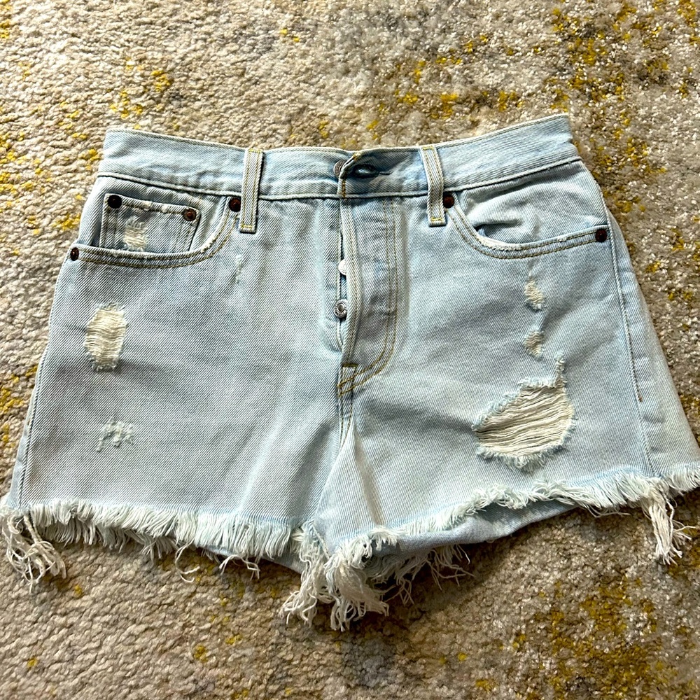 Levi’s high rise 501 short